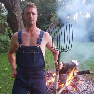 Meet your Posher, Cory